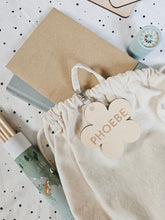 Load image into Gallery viewer, Flower Shape Child's Name Tag