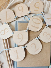 Load image into Gallery viewer, Wooden Number 1 To 10 Wall Hanging