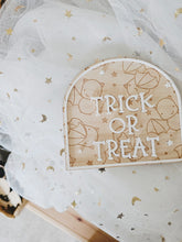 Load image into Gallery viewer, Wooden Halloween Plaque