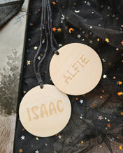 Load image into Gallery viewer, Wooden Halloween Gift Tag Decoartion