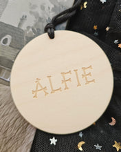 Load image into Gallery viewer, Wooden Halloween Gift Tag Decoartion