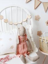 Load image into Gallery viewer, Wooden Circle Bunting Child's Bedroom Decoration