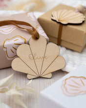 Load image into Gallery viewer, Wooden Seashell Decoration