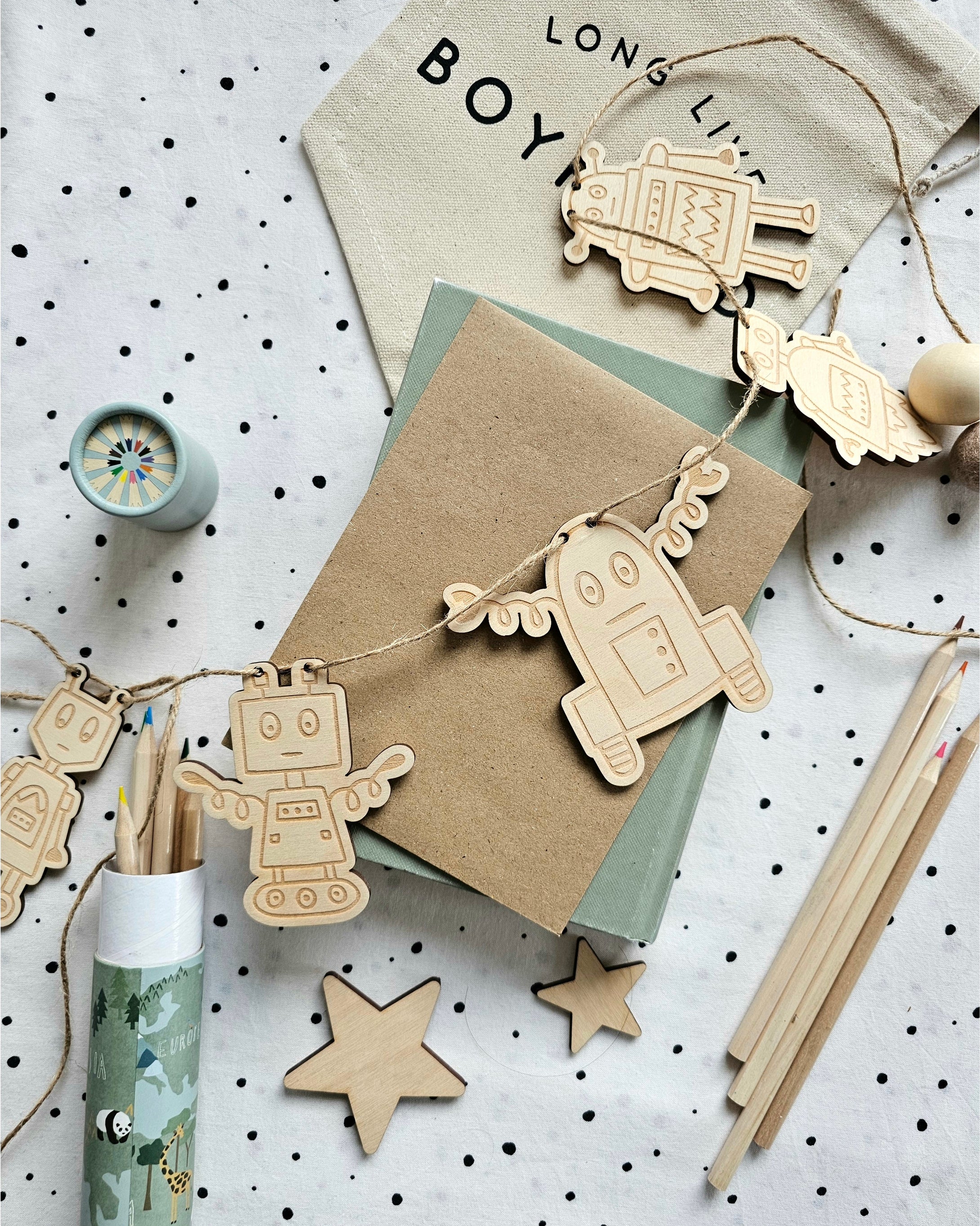 Robot Shape Wooden Garland