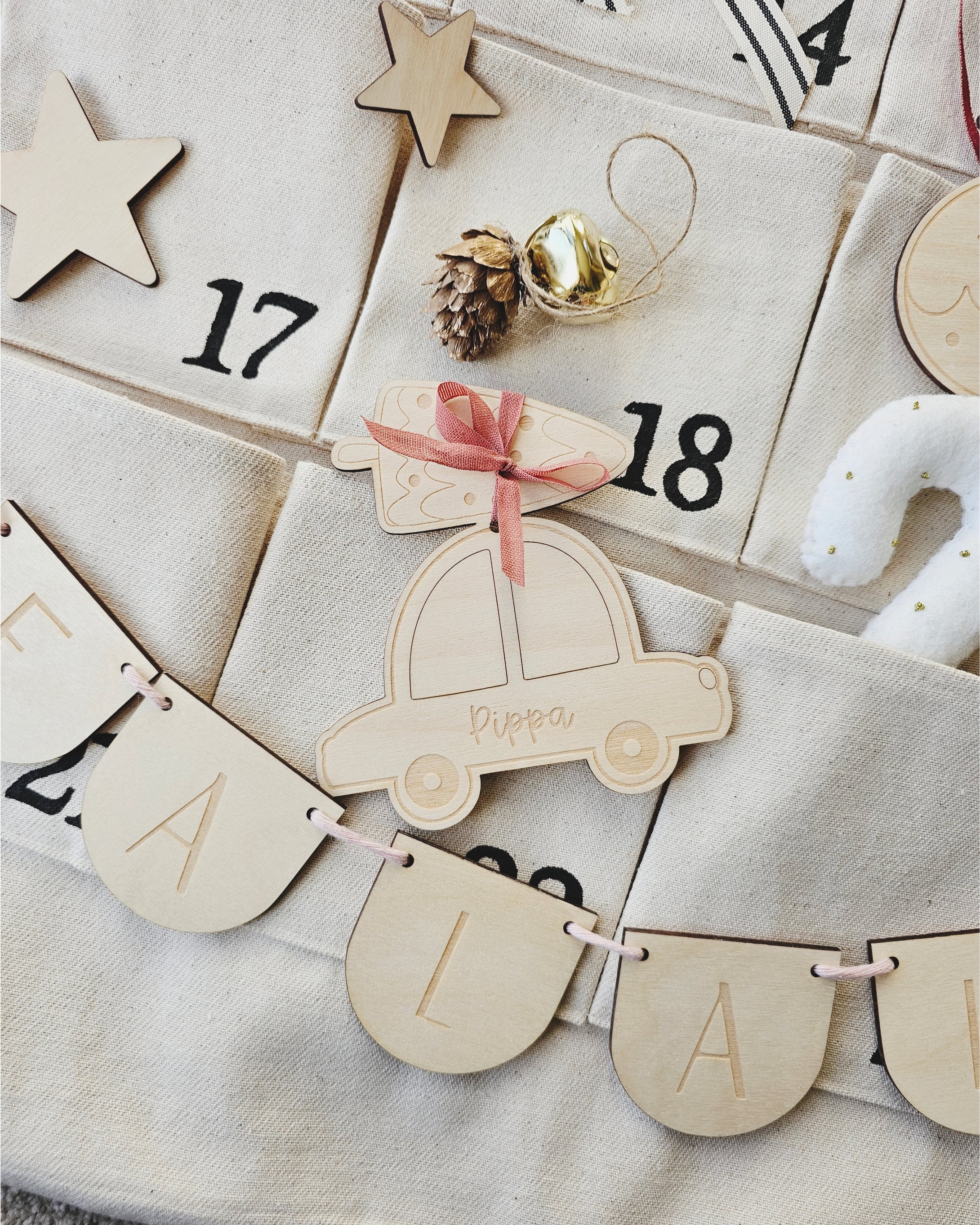 Christmas Tree On Car Tag | Personalised Wooden Name Tag